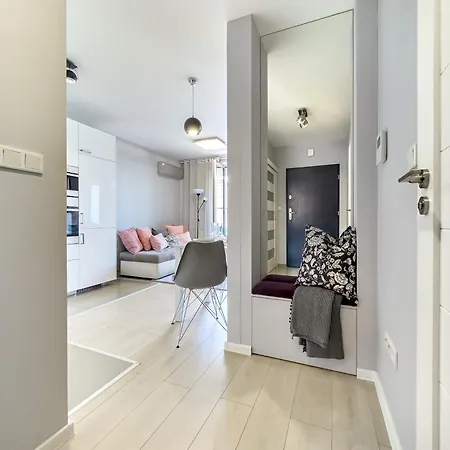 Nadwislanska Przystan Z Widokiem Na Wisle