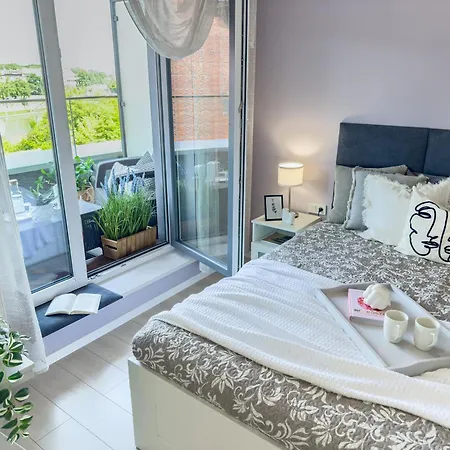 Nadwislanska Przystan Z Widokiem Na Wisle *